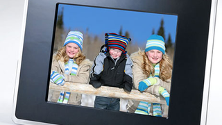 eStarling Wifi Picture Frame (Verdict: Third Time's the Charm)